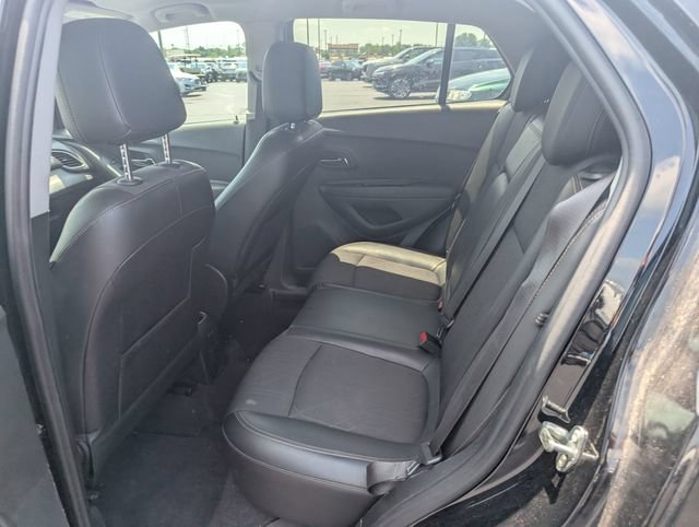 Used 2019 Chevrolet Trax LT w/ LT Convenience Package FWD image 9