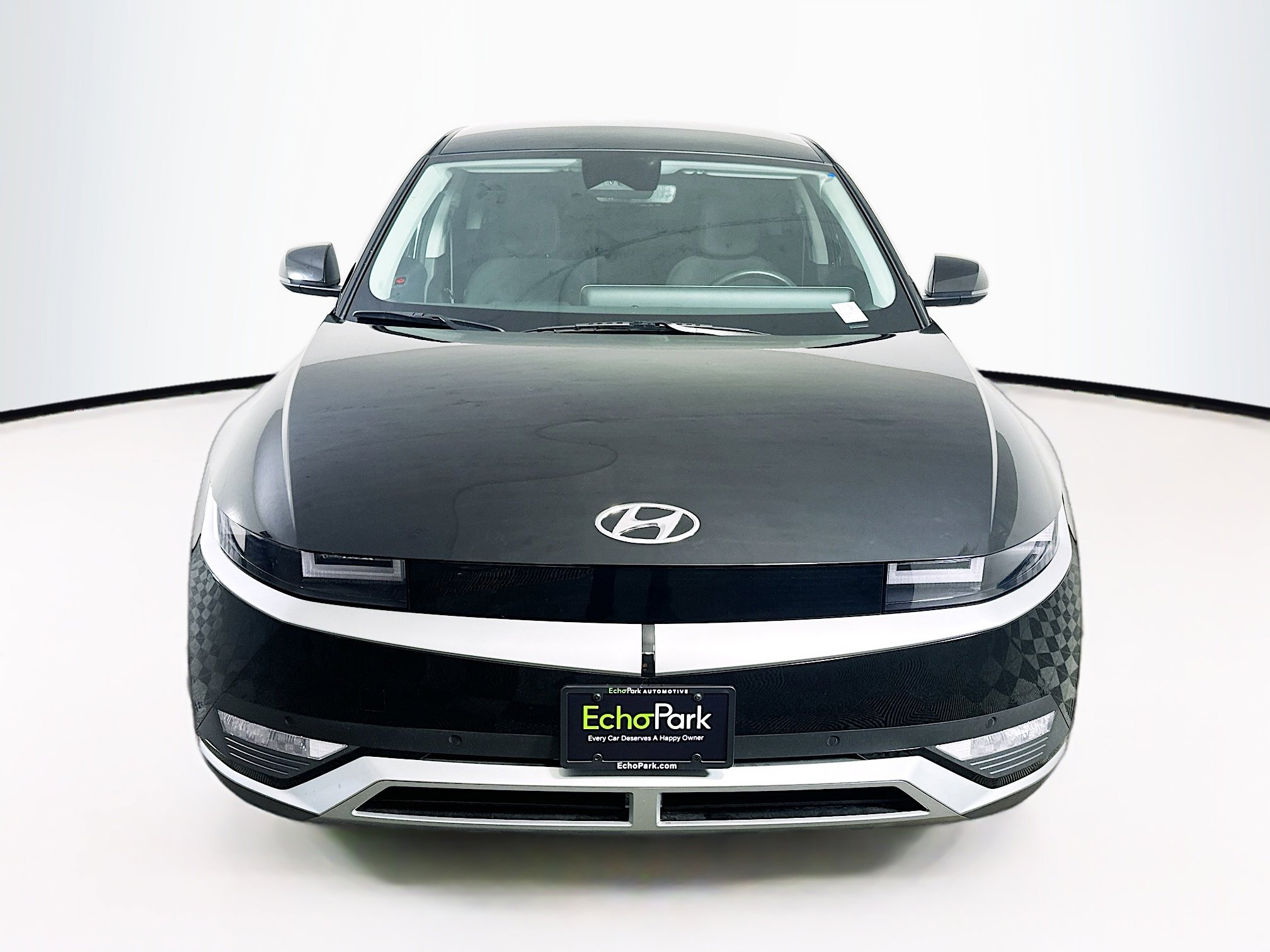 Used 2024 Hyundai Ioniq 5 SEL image 2