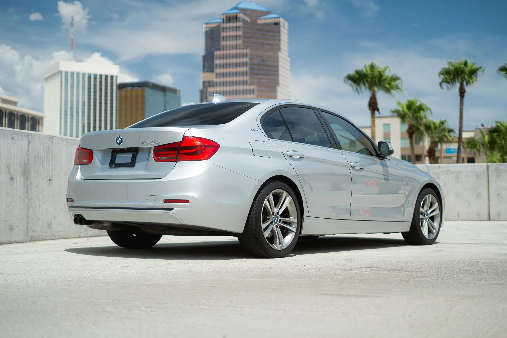 Used 2018 BMW 330e 330e iPerformance Sedan 4D image 20