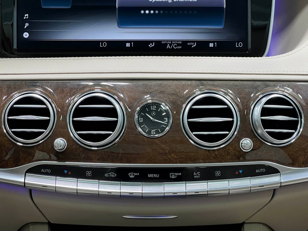 Used 2016 Mercedes-Benz S 550 Sedan image 28