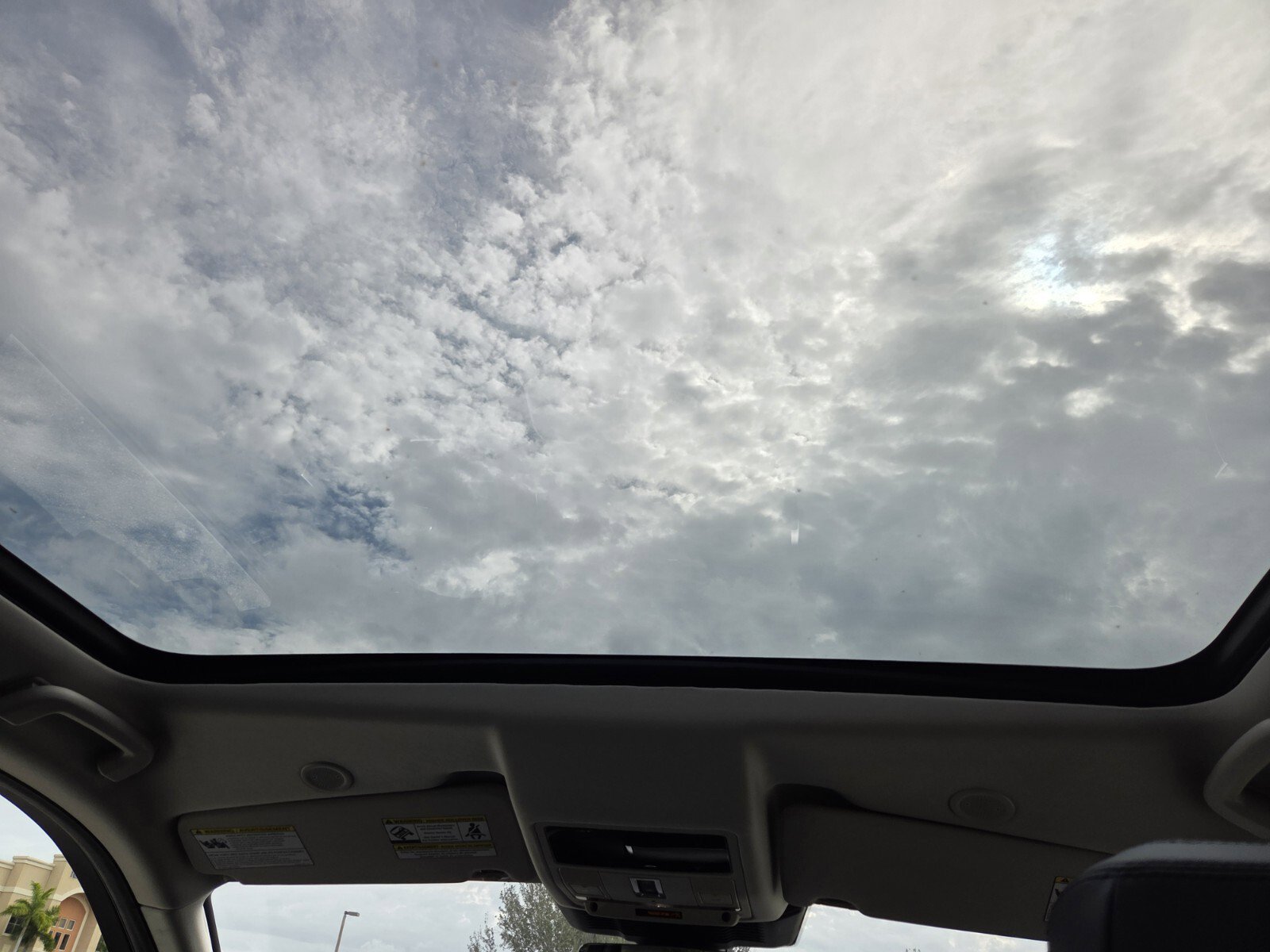 New 2025 Land Rover Discovery Sport S AWD/4WD image 13