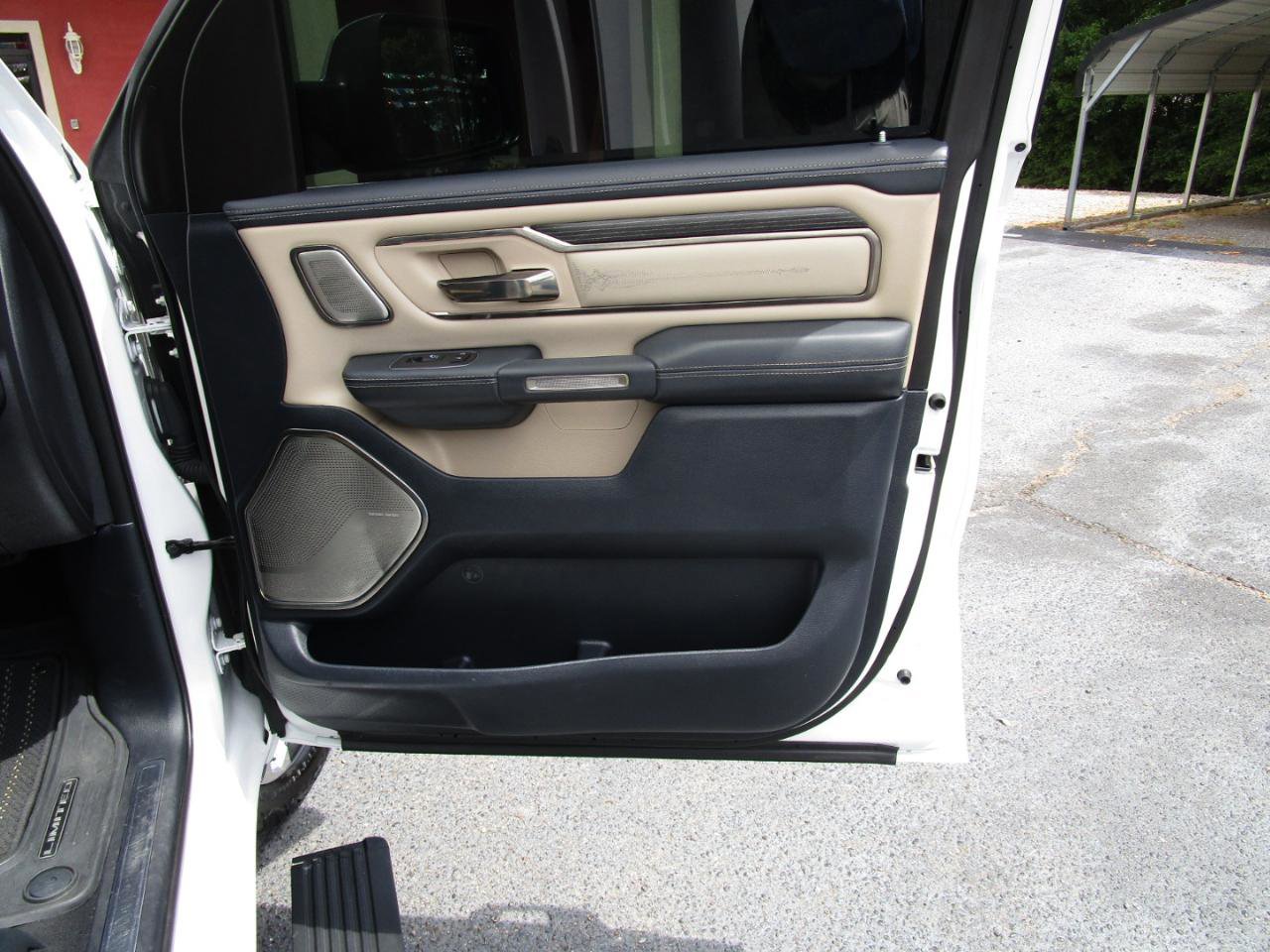Used 2019 RAM 1500 Limited AWD/4WD image 34