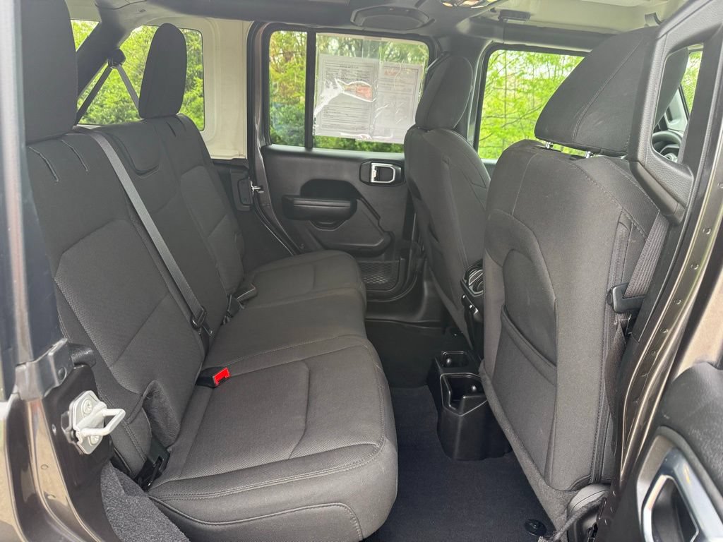 Used 2023 Jeep Wrangler Unlimited Sport AWD/4WD image 15