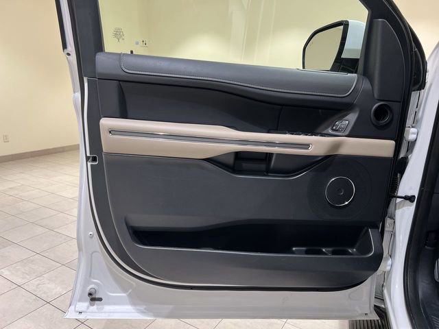 Certified 2024 Ford Expedition XLT RWD image 21