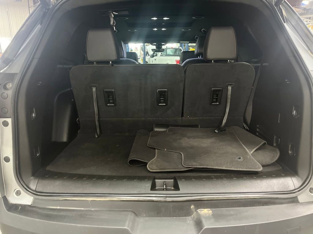 Used 2023 Chevrolet Traverse RS image 26