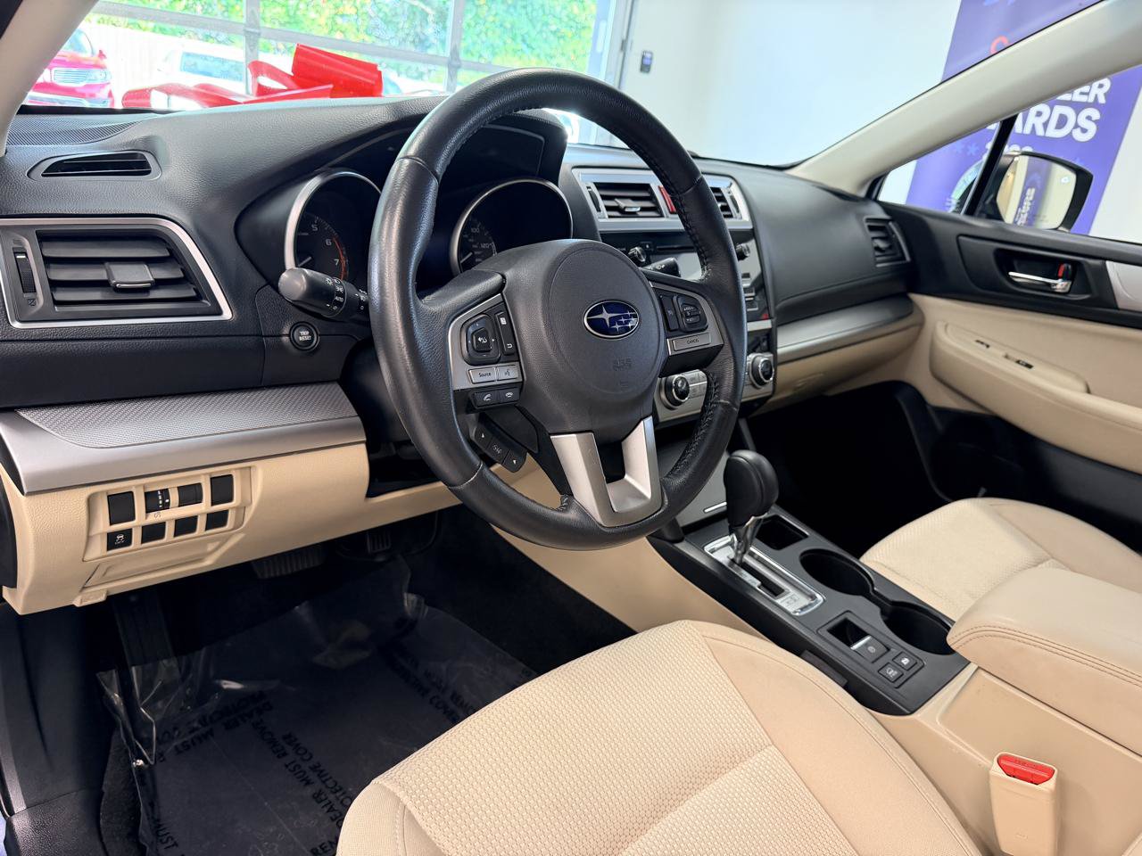 Used 2017 Subaru Outback 2.5i Premium AWD/4WD image 17