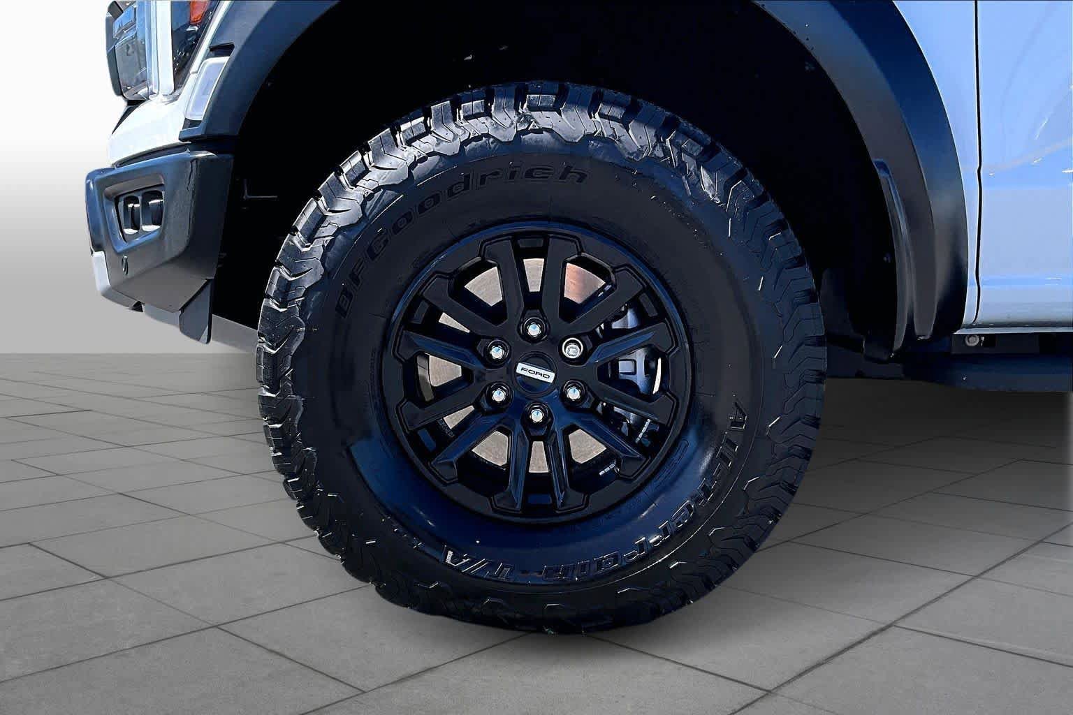 Certified 2025 Ford F150 Raptor AWD/4WD image 11