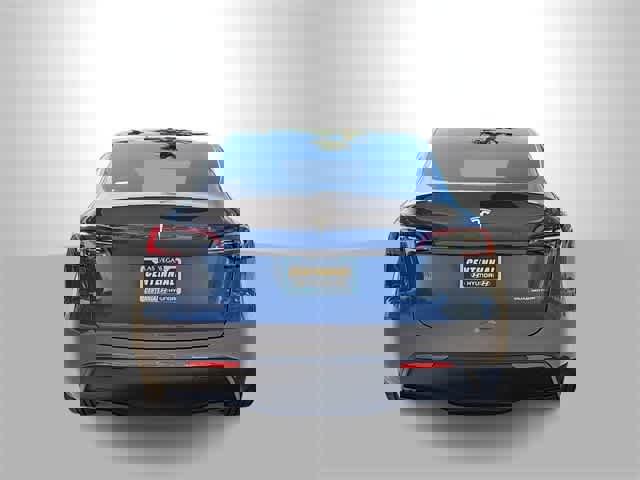 Used 2022 Tesla Model Y Long Range image 7