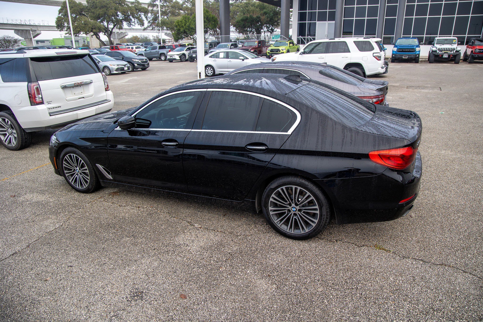 Used 2018 BMW 540i xDrive w/ Luxury Seating Package image 10