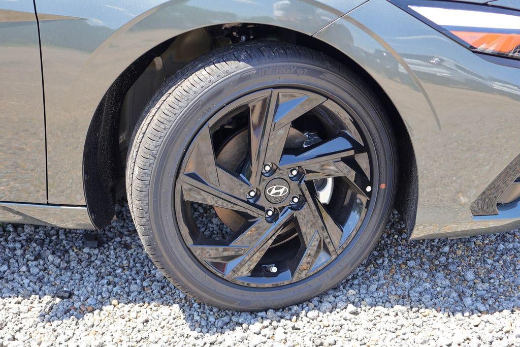 New 2026 Hyundai Elantra SEL Sport Premium FWD image 31