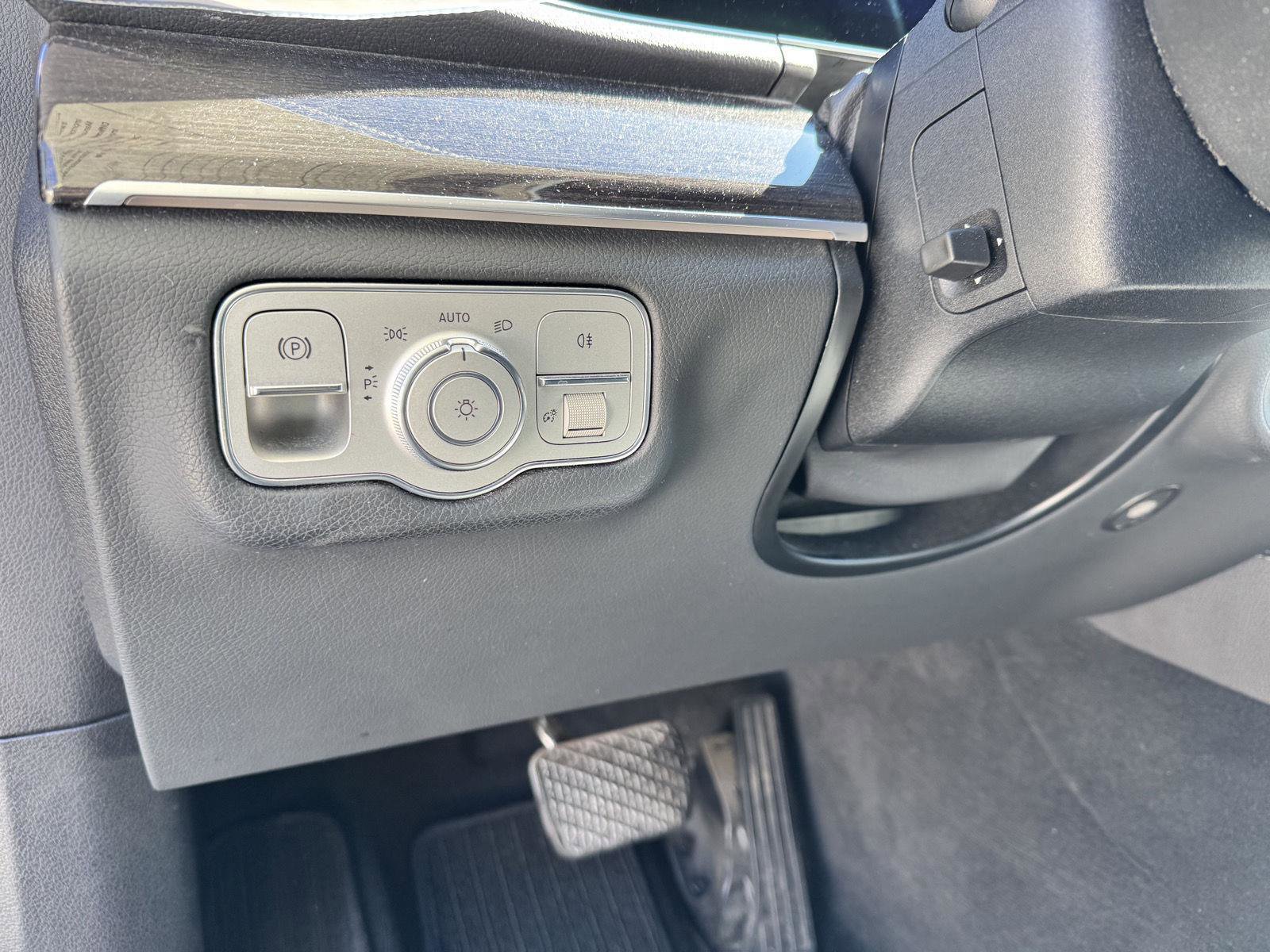 Used 2020 Mercedes-Benz GLE 350 4MATIC image 7