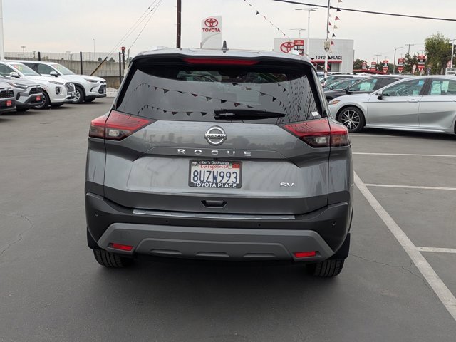 Used 2021 Nissan Rogue SV w/ Premium Package image 9