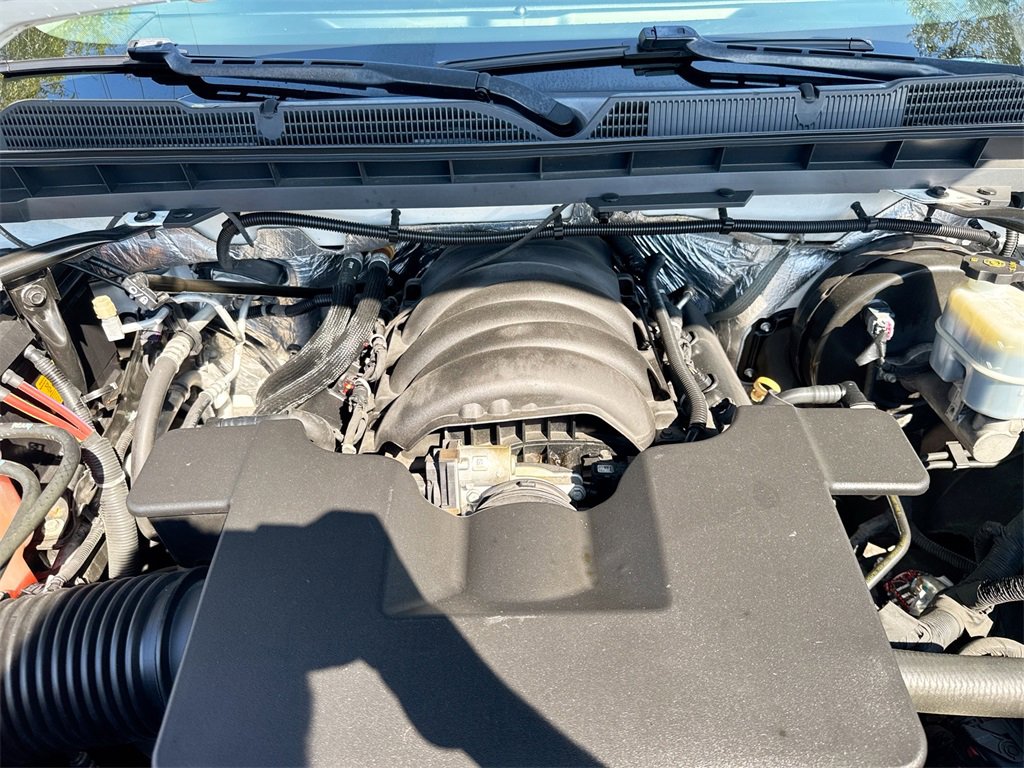 Used 2018 Chevrolet Silverado 1500 LT w/ All Star Edition image 28