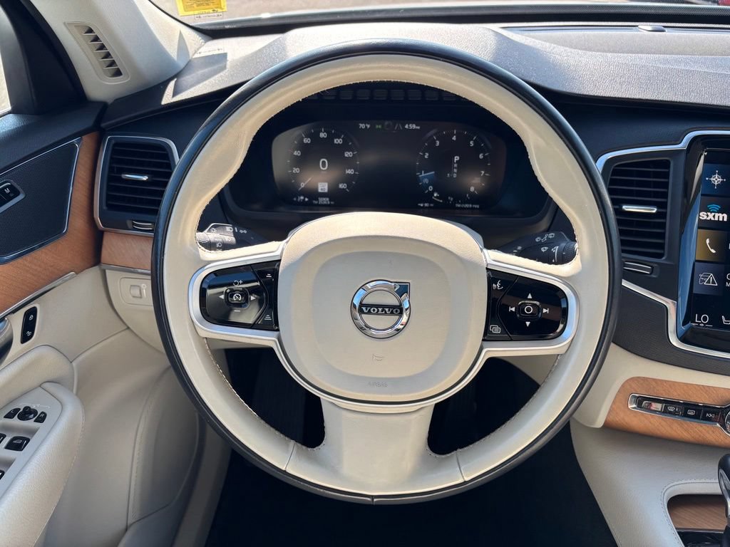 Used 2021 Volvo XC90 T6 Momentum AWD/4WD image 7
