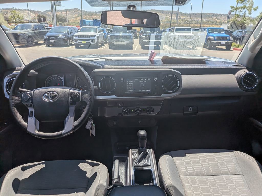 Used 2017 Toyota Tacoma SR5 w/ SR5 Appearance Package (SM) image 14