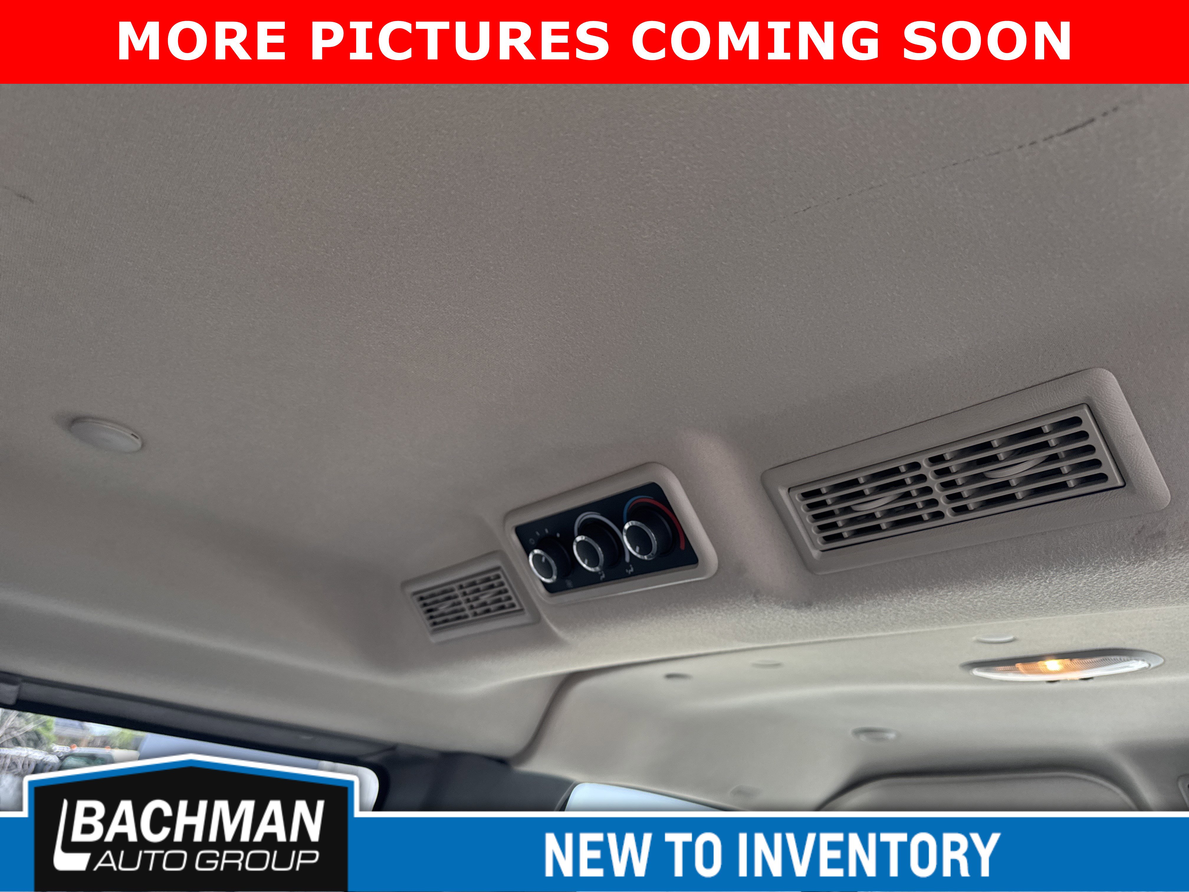 Used 2022 Chevrolet Express 2500 LT RWD image 5