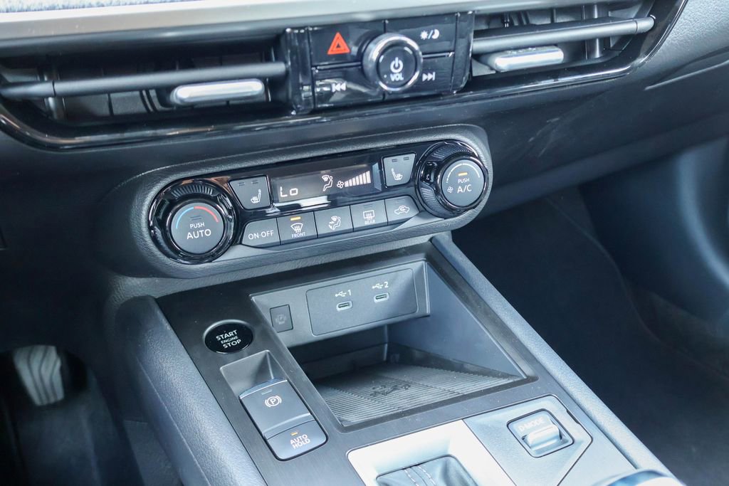 New 2026 Nissan Kicks SV image 13