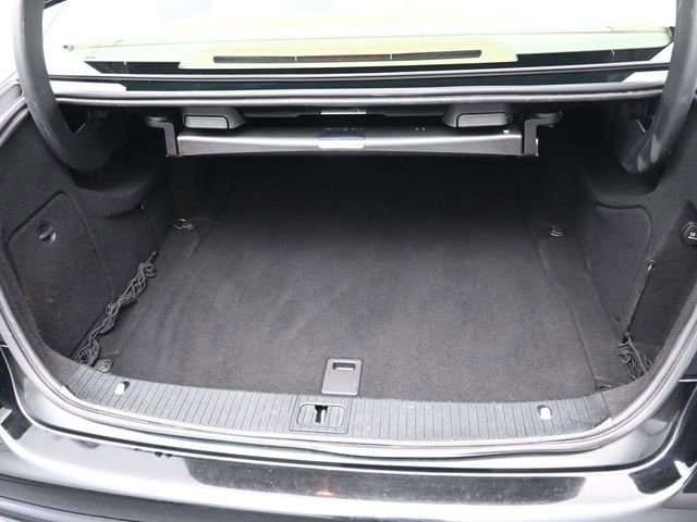 Used 2014 Mercedes-Benz E 350 4MATIC Sedan image 25