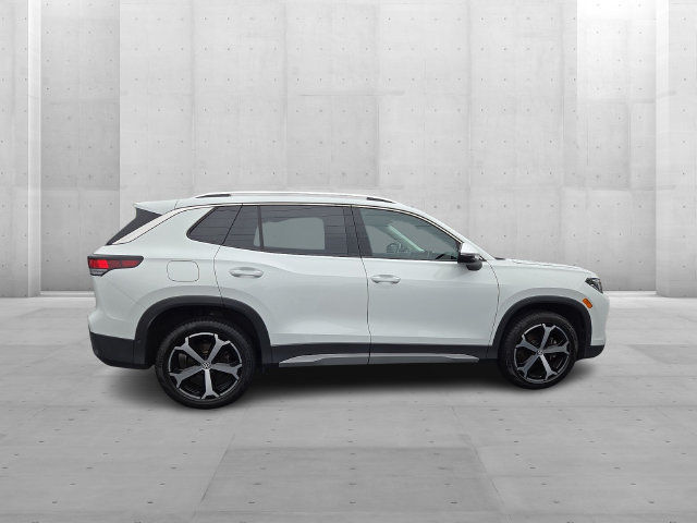Certified 2025 Volkswagen Tiguan SE AWD/4WD image 7