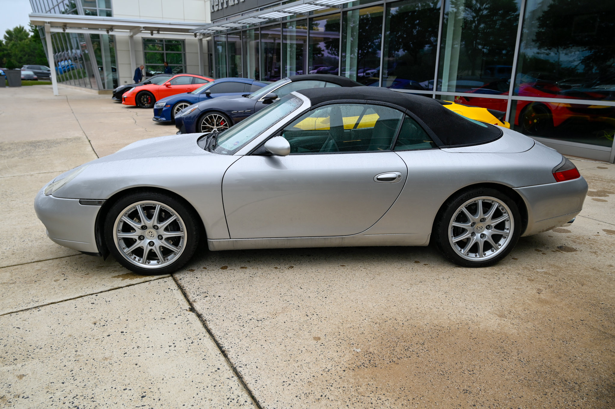 Used 2000 Porsche 911 Carrera RWD image 8