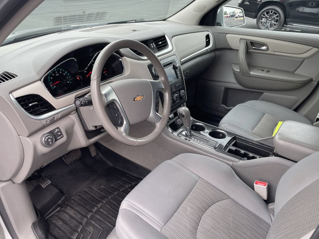 Used 2017 Chevrolet Traverse LT AWD/4WD image 9