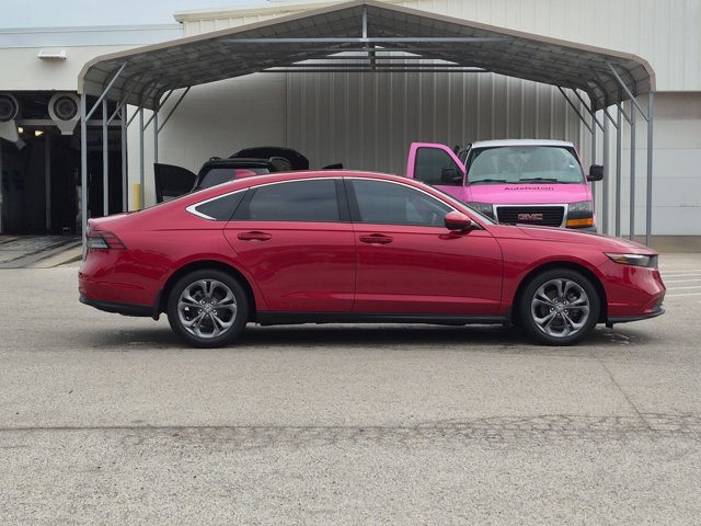 Used 2024 Honda Accord EX image 4