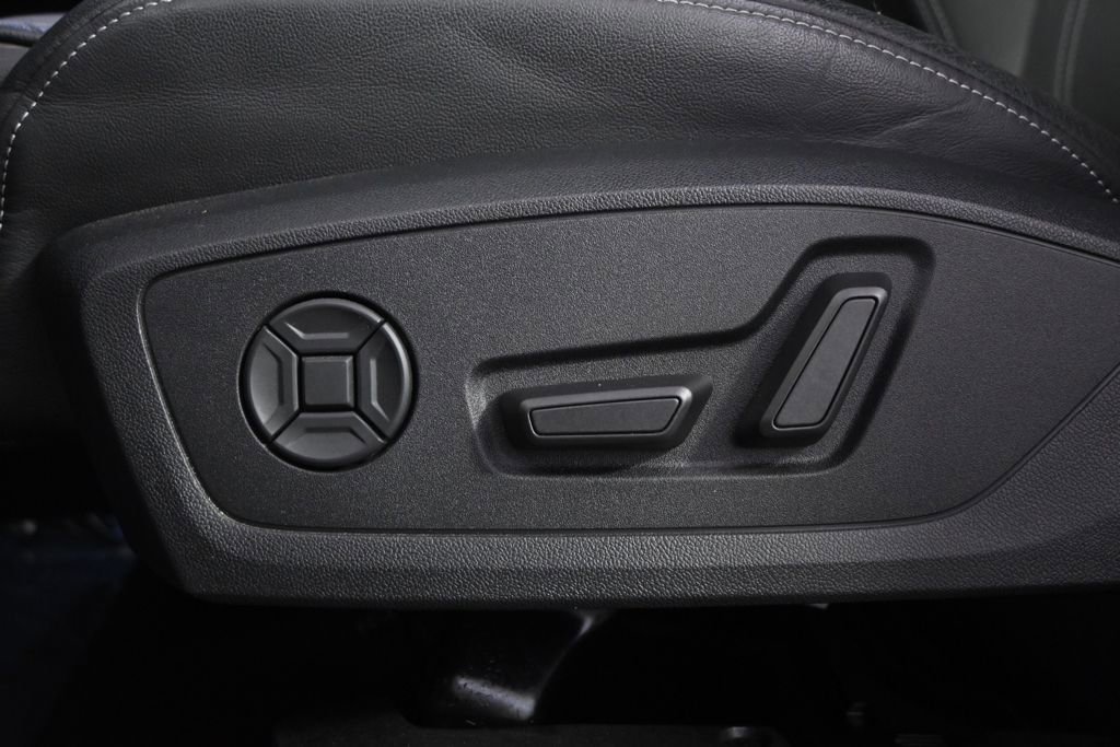 Used 2022 Audi Q4 e-tron Prestige image 14