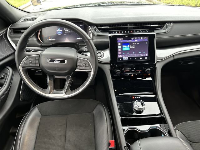 Used 2021 Jeep Grand Cherokee L Laredo AWD/4WD image 26