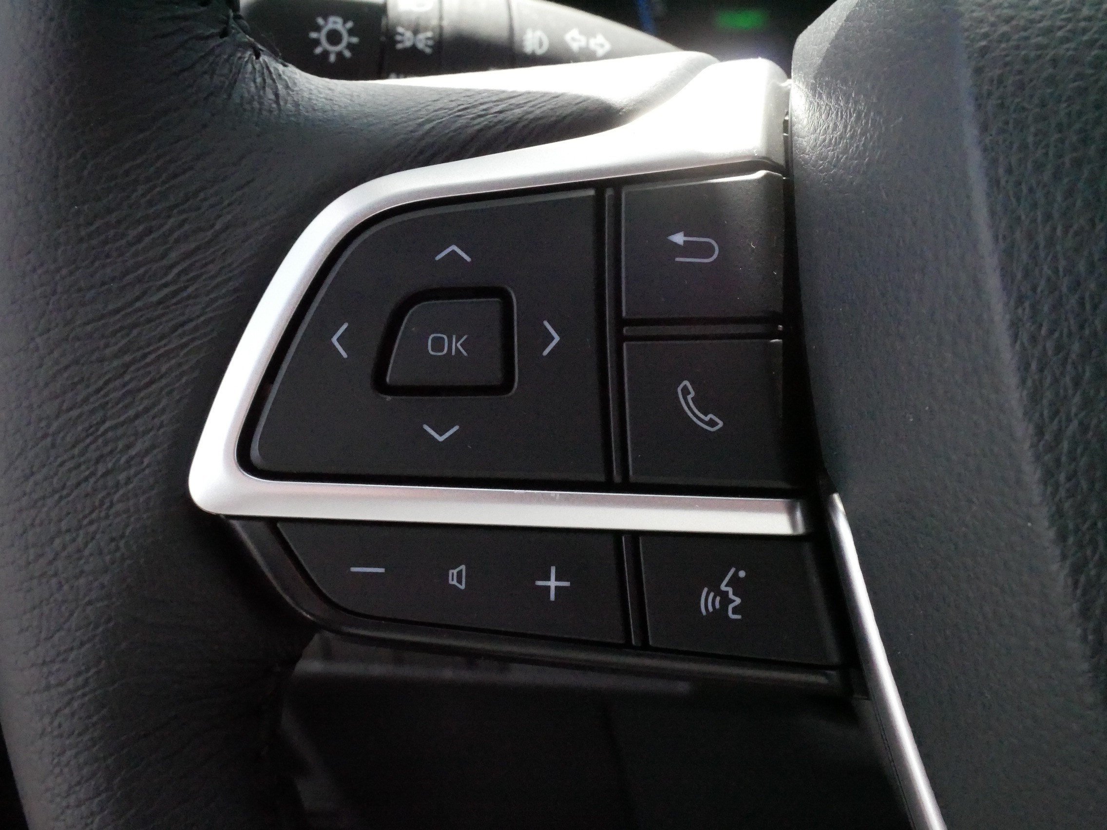 Used 2025 Toyota Sienna XLE w/ XLE Plus Package AWD/4WD image 27