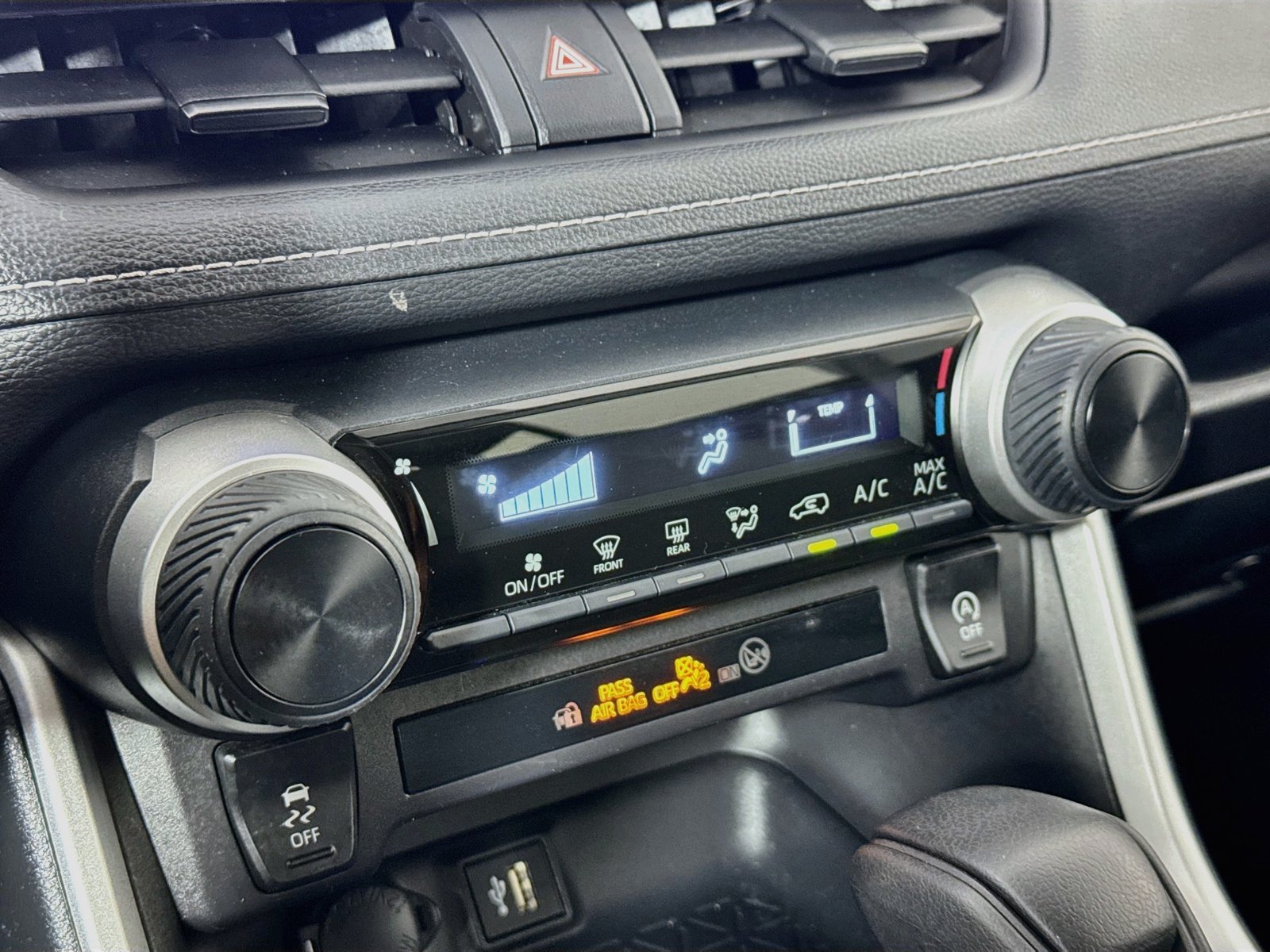 Certified 2025 Toyota RAV4 LE AWD/4WD image 14