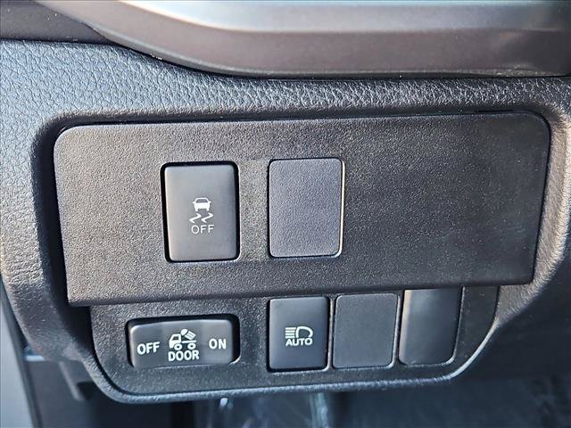 Used 2021 Toyota Tacoma SR5 RWD image 14