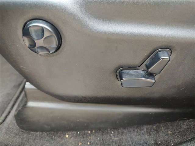 Used 2017 Jeep Grand Cherokee Limited w/ Luxury Group II image 31