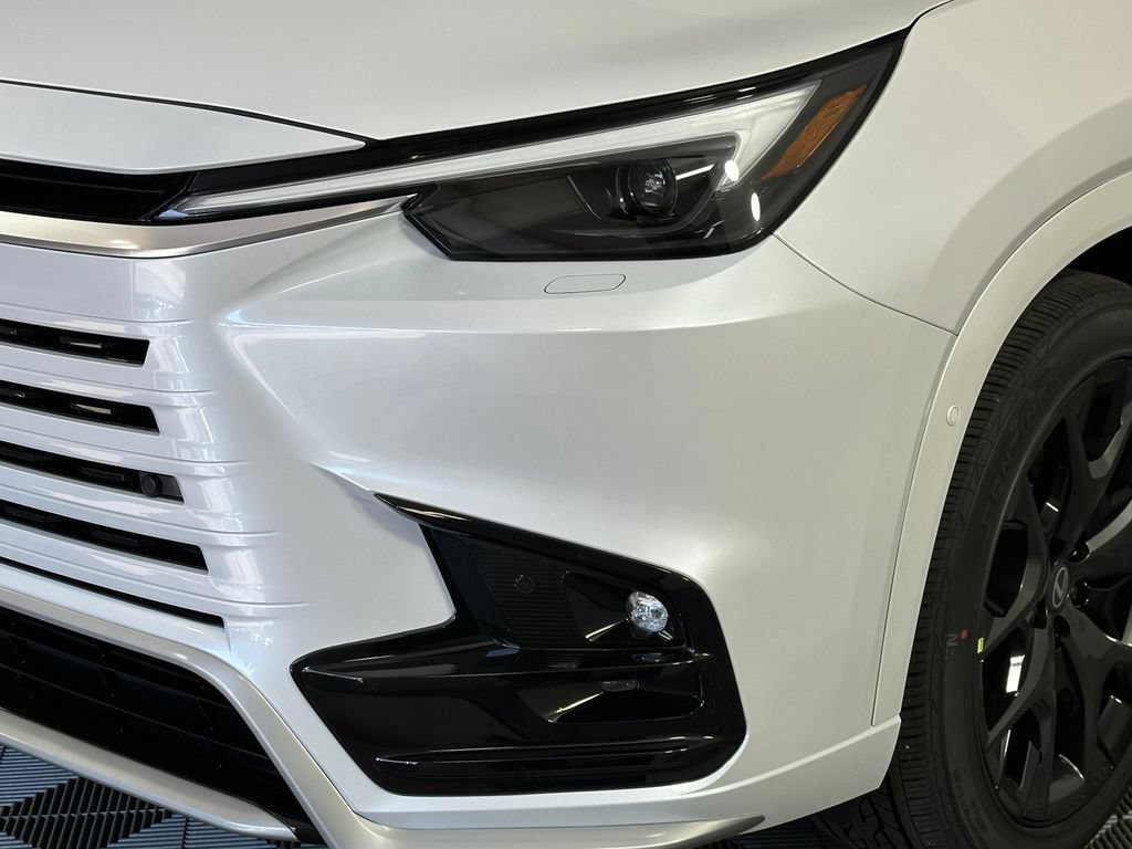 New 2026 Lexus TX 500h AWD image 12