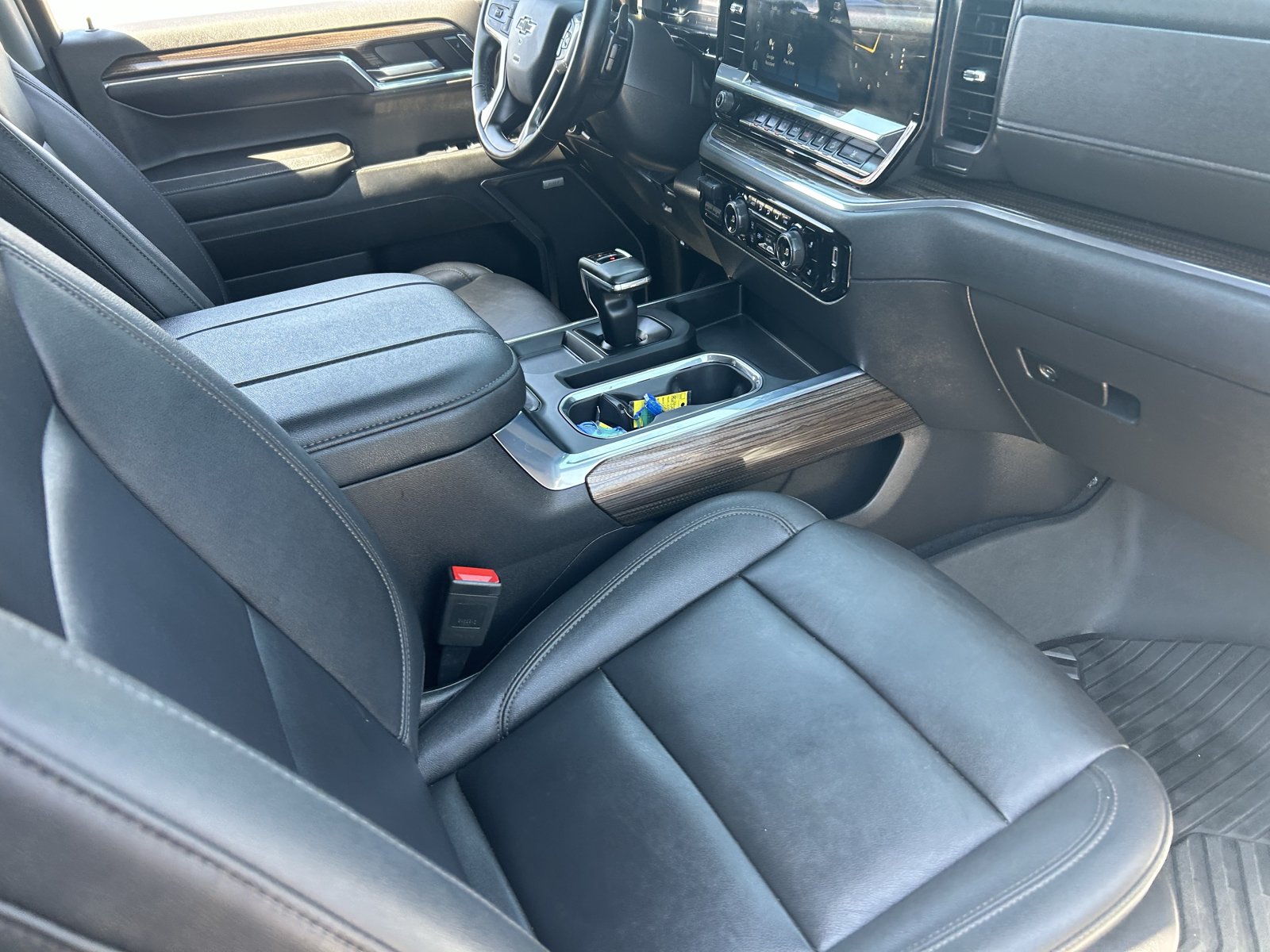 Certified 2024 Chevrolet Silverado 1500 LT Trail Boss w/ Convenience Package II AWD/4WD image 12