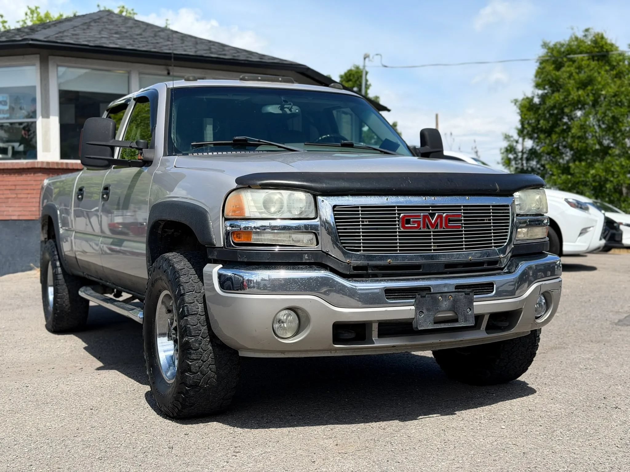 Used 2006 GMC Sierra 2500 SLT w/ Heavy-Duty Power Package AWD/4WD video 1