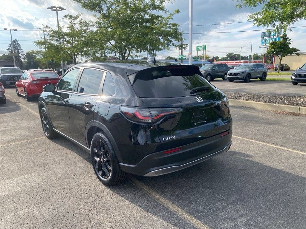 Certified 2024 Honda HR-V Sport image 10