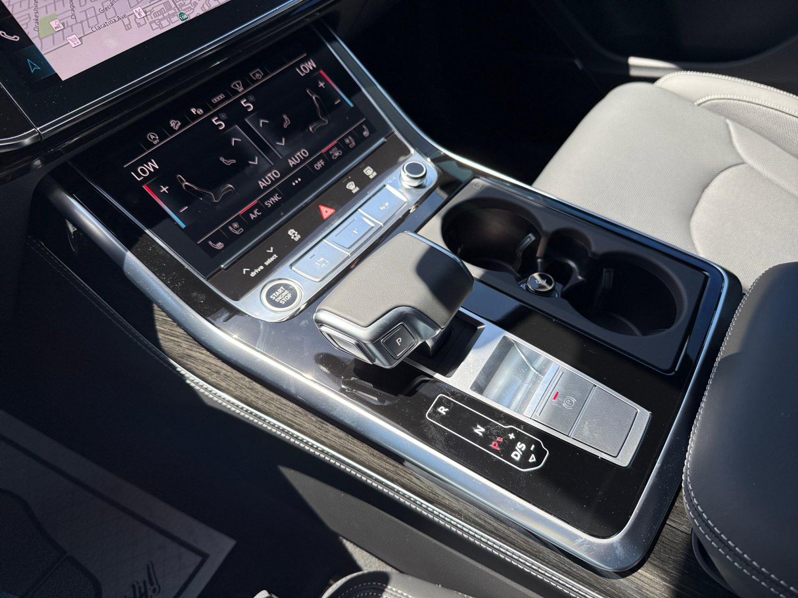 New 2025 Audi Q7 3.0T Prestige image 13