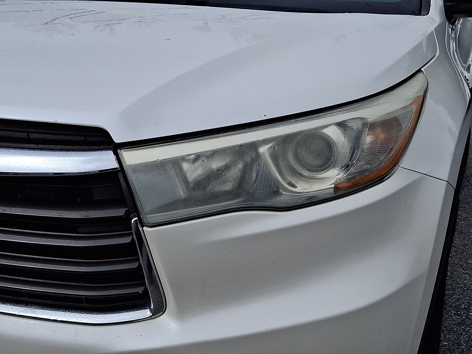 Used 2016 Toyota Highlander LE AWD/4WD image 9
