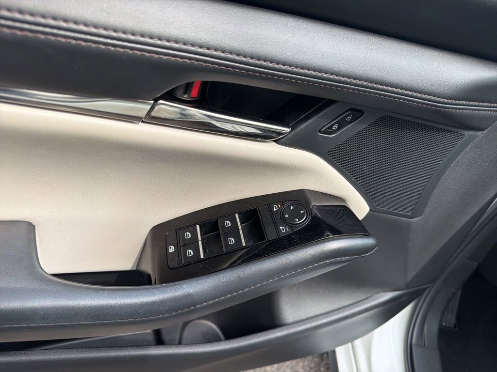 Used 2023 MAZDA MAZDA3 s image 11