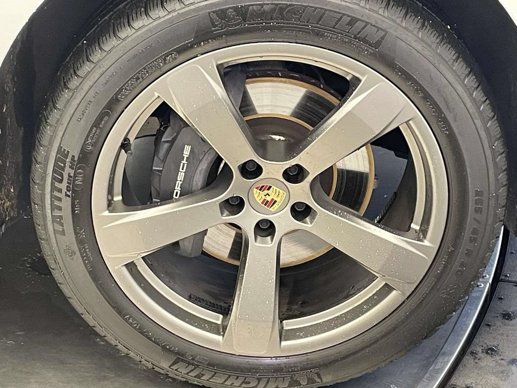 Certified 2025 Porsche Macan AWD/4WD image 14