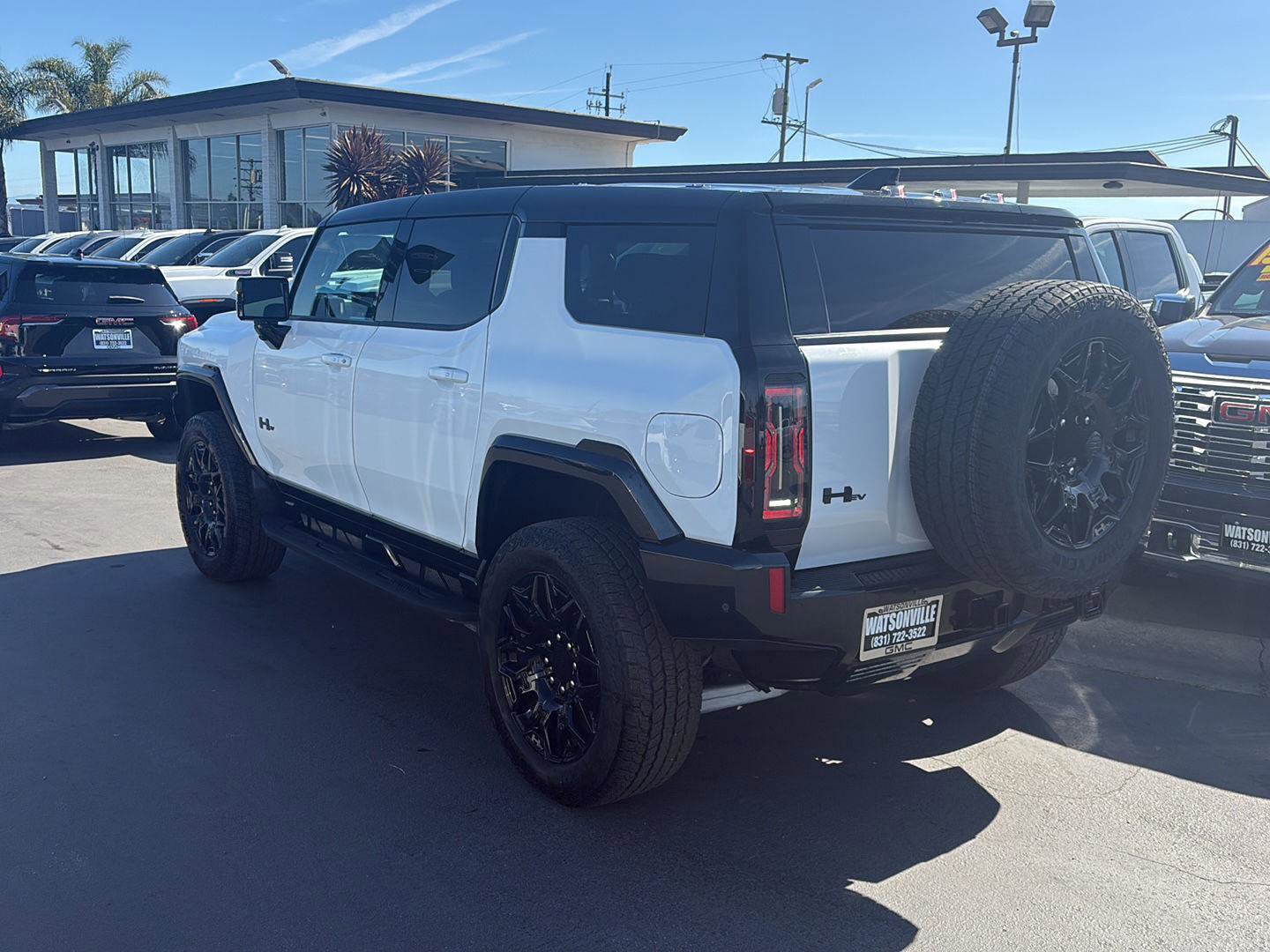 Used 2025 GMC Hummer EV 3X w/ LPO, Dark Essentials Package image 3