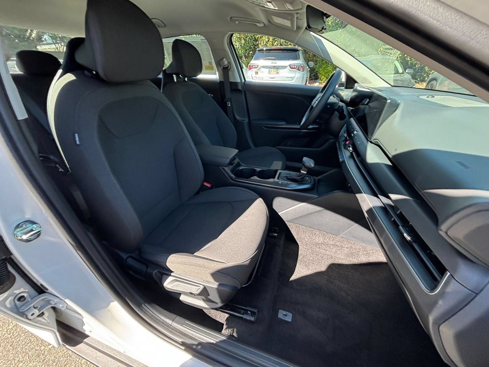 Used 2026 Kia K4 FWD image 34