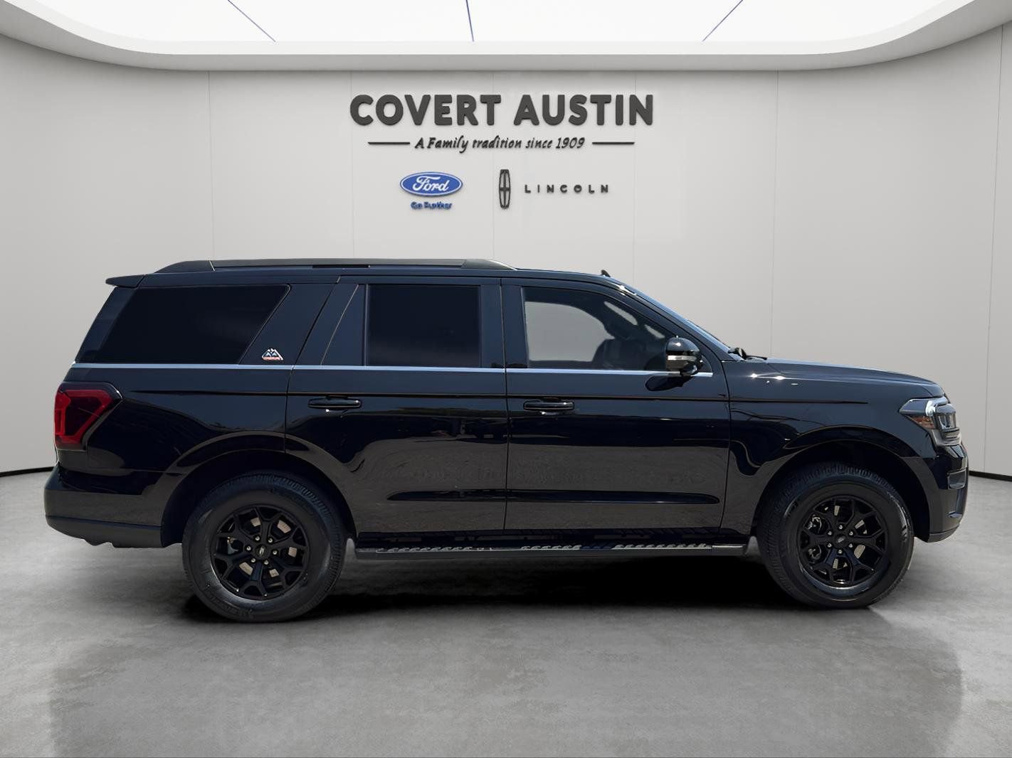 Certified 2023 Ford Expedition Timberline image 6