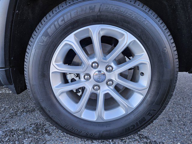 Used 2016 Jeep Grand Cherokee Laredo w/ Quick Order Package 23E image 24