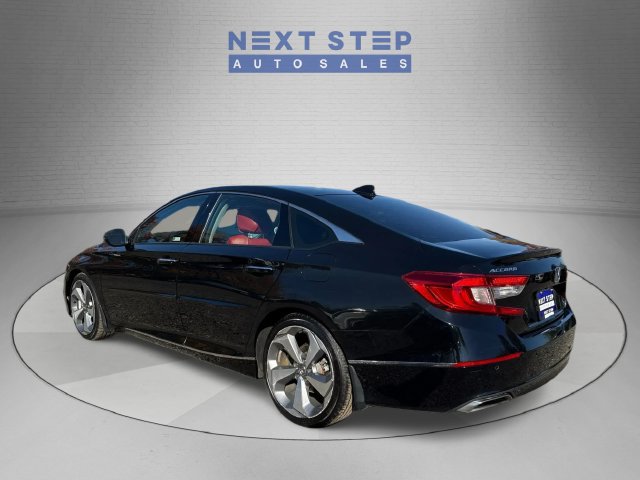 Used 2018 Honda Accord Touring image 5