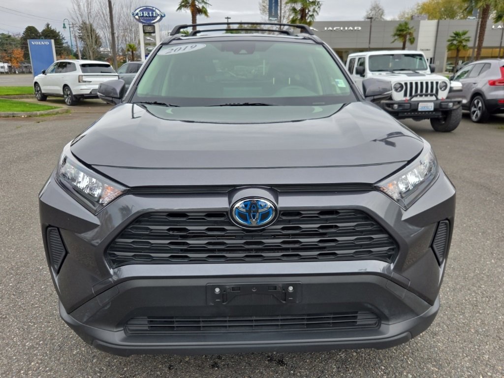 Used 2019 Toyota RAV4 LE image 11