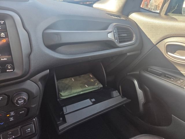 Used 2019 Jeep Renegade Limited w/ Quick Order Package 22P image 25