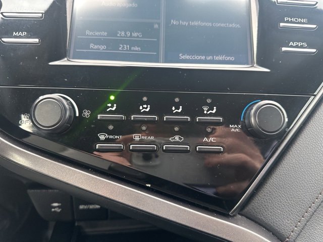 Used 2019 Toyota Camry L image 23