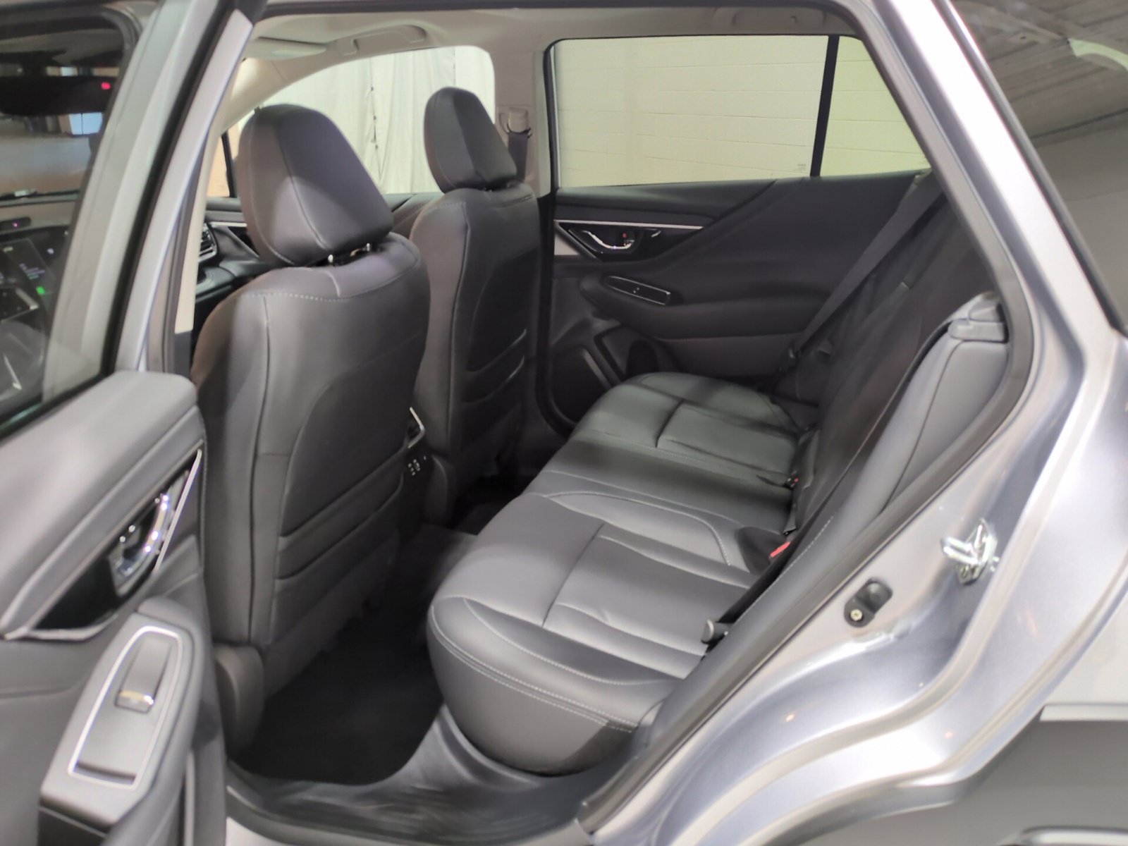 Certified 2025 Subaru Outback Limited XT w/ Popular Package #2 AWD/4WD image 15