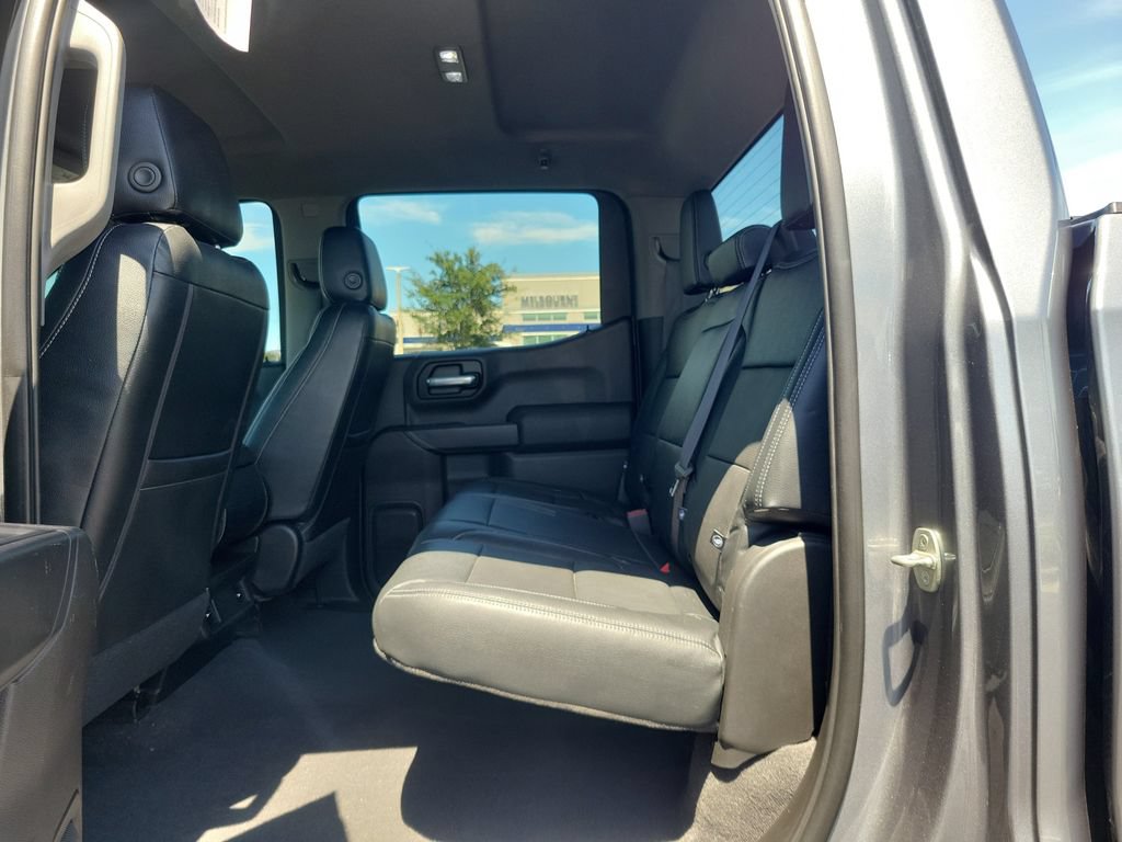 Used 2020 Chevrolet Silverado 1500 Custom w/ Custom Value Package RWD image 8
